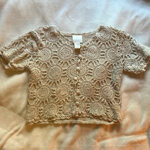Beautiful vintage silk and cotton crotchet cream colored short sleeve shirt